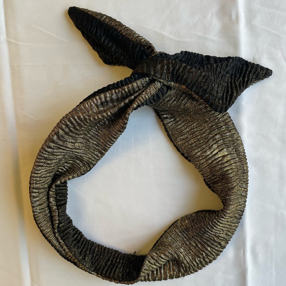 Urban Outfitters Black and Gold Wire Wraparound Knot Headband